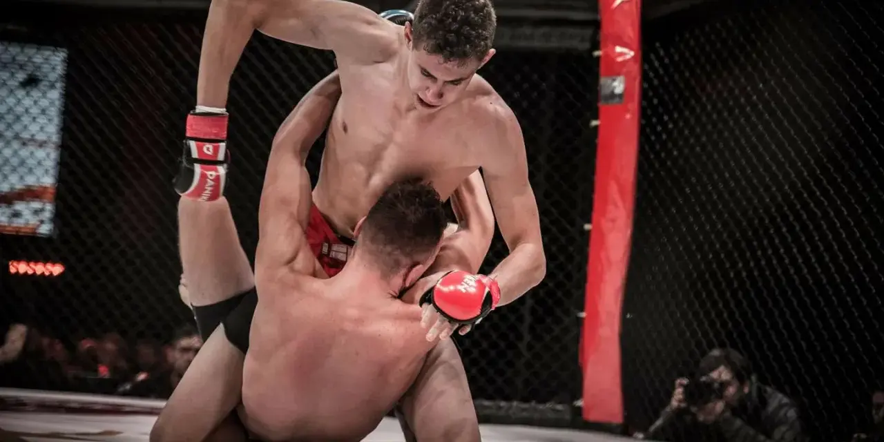 Waga półciężka: Ile kg w MMA i boksie? Zaskakujące różnice!