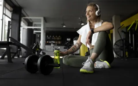 CrossFit dla początkujących: Jak zacząć bezpiecznie i efektywnie?