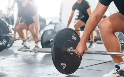 CrossFit: Ile kalorii spalisz i jak podkręcisz metabolizm?