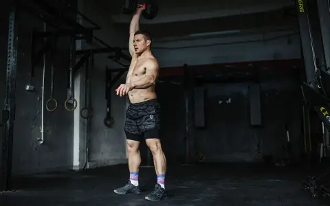 Co to jest CrossFit? Odkryj trening, który zmienia ciało i umysł.