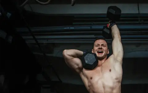 CrossFit: Moja droga do siły i pewności siebie. Czy to dla Ciebie?