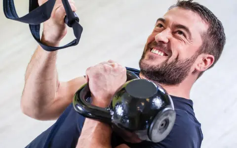 CrossFit: jakie ćwiczenia? Przewodnik dla początkujących!