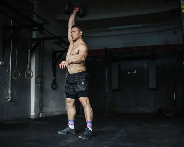 Co to jest CrossFit? Odkryj trening, który zmienia ciało i umysł.