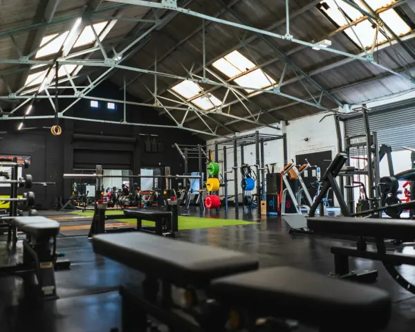 CrossFit Warszawa: Jak wybrać idealny box? Twój przewodnik