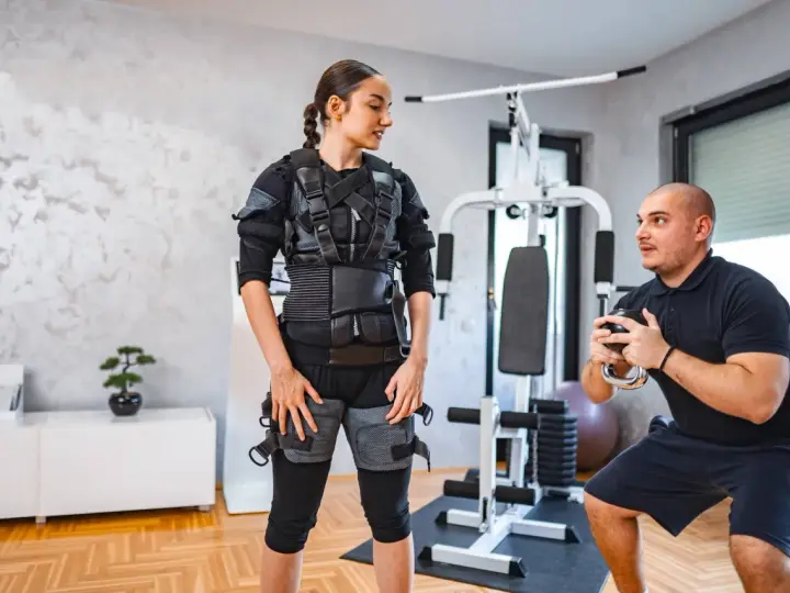 Trening EMS: Czy to opłacalna inwestycja w Twoją sylwetkę?