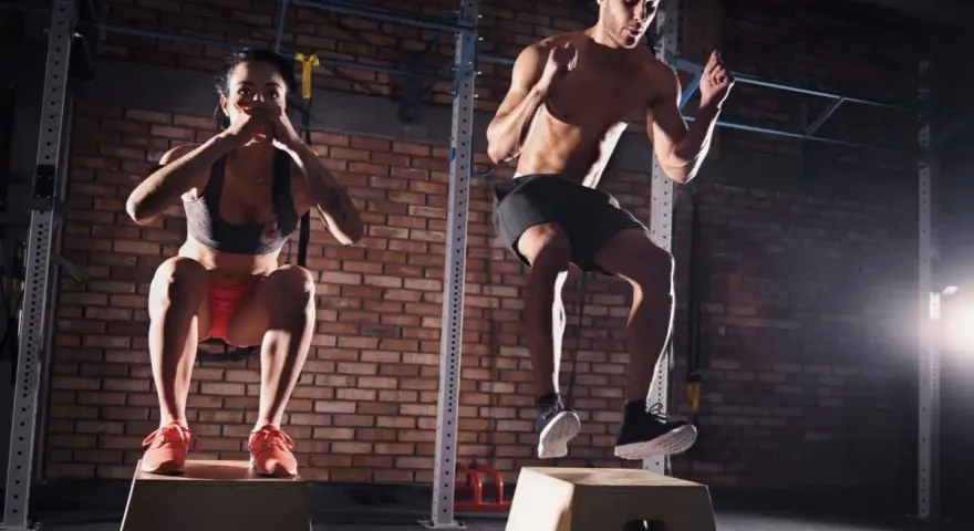 Trening CrossFit: Jak wygląda? Przewodnik dla początkujących