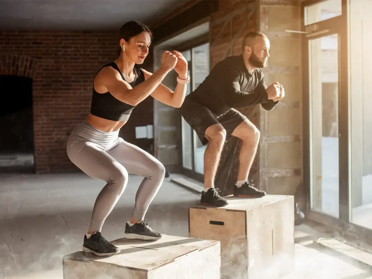 osoba ćwicząca crossfit pot, wysiłek, tętno