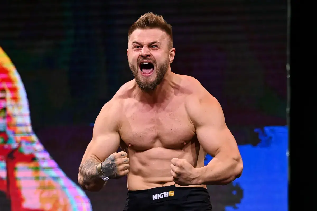 Amadeusz Ferrari Roślik FAME MMA