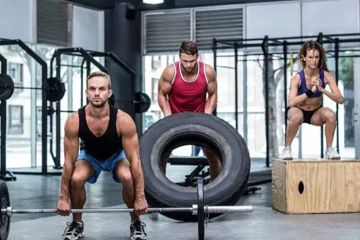 CrossFit trening różne ćwiczenia