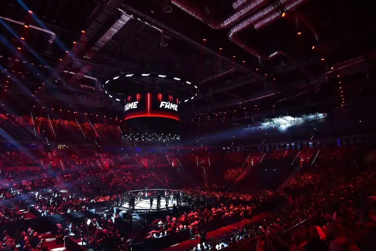 FAME MMA arena widownia